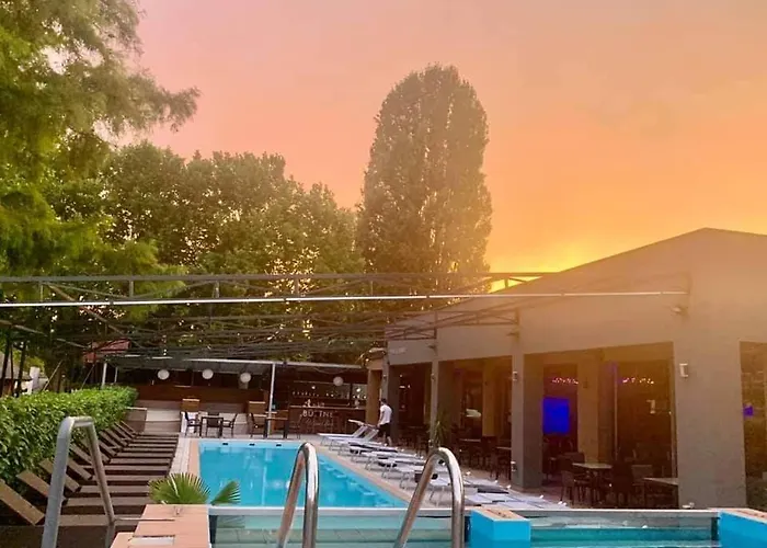 Player'S Pool&Rooms